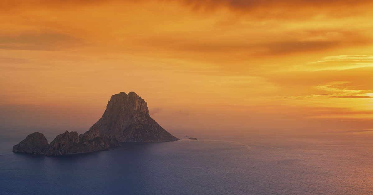 puesta de sol en es vedra